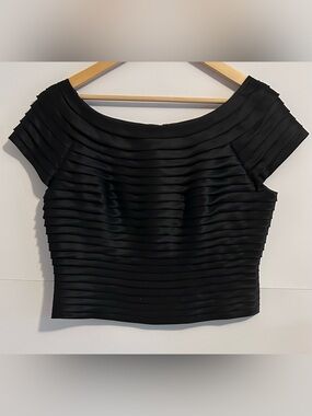 Rickie Freeman for Teri Jon 100% Silk Pleated Off Shoulder Top Black Size 10